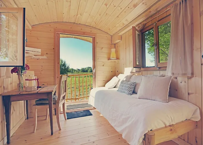 La Chouette Cabane Séjour à la campagne Craon (Mayenne)